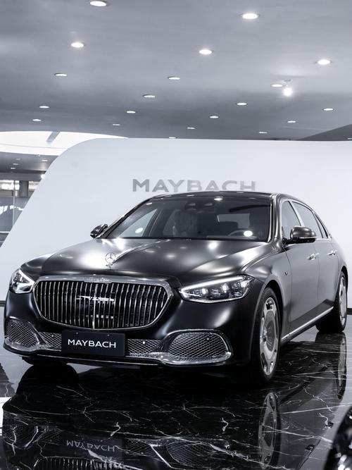 成都158岚图汽车的售后服务让用户无忧出行，迈巴赫未来的豪华车趋势